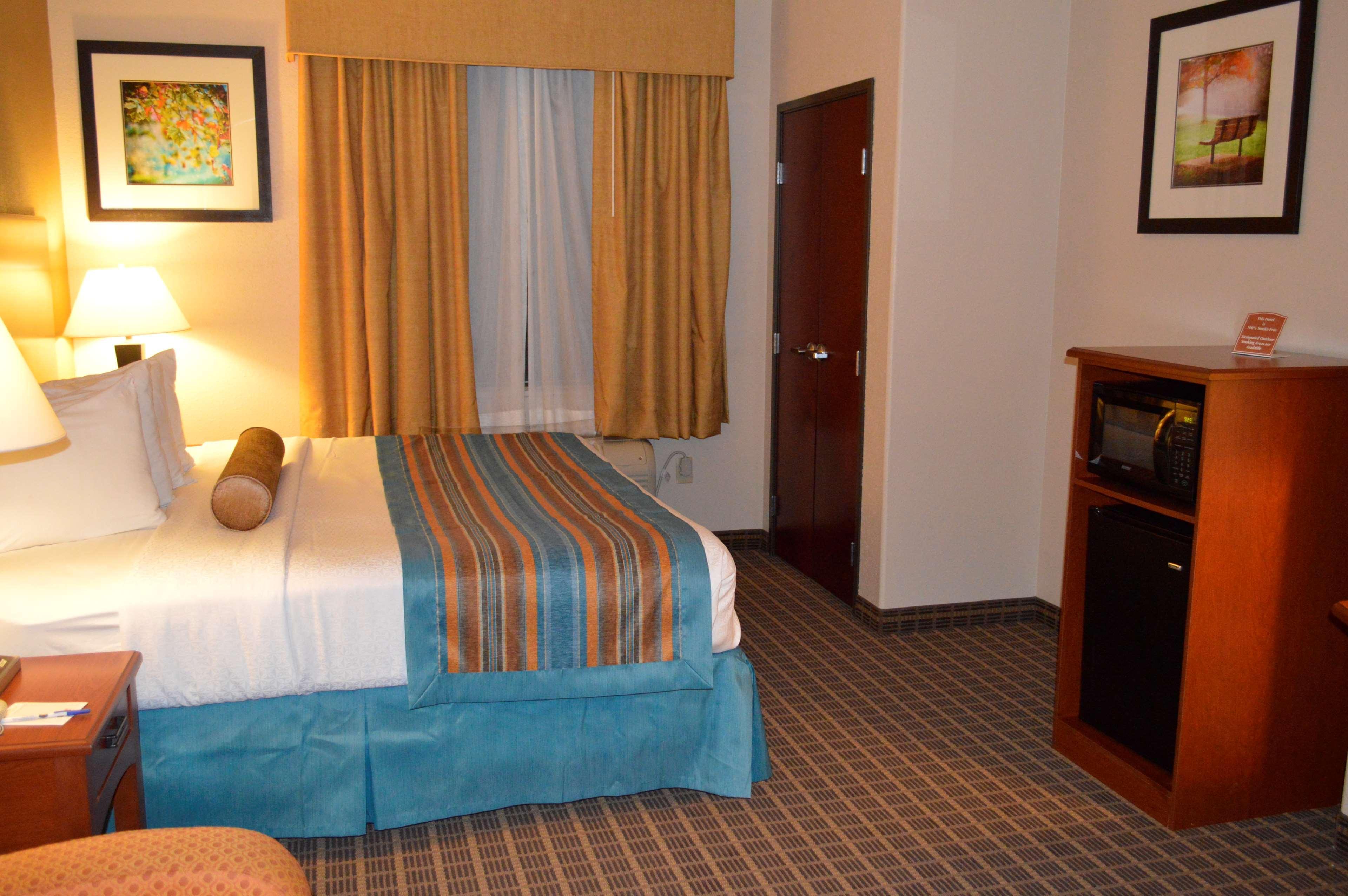 Best Western Orange Inn & Suites Exteriör bild
