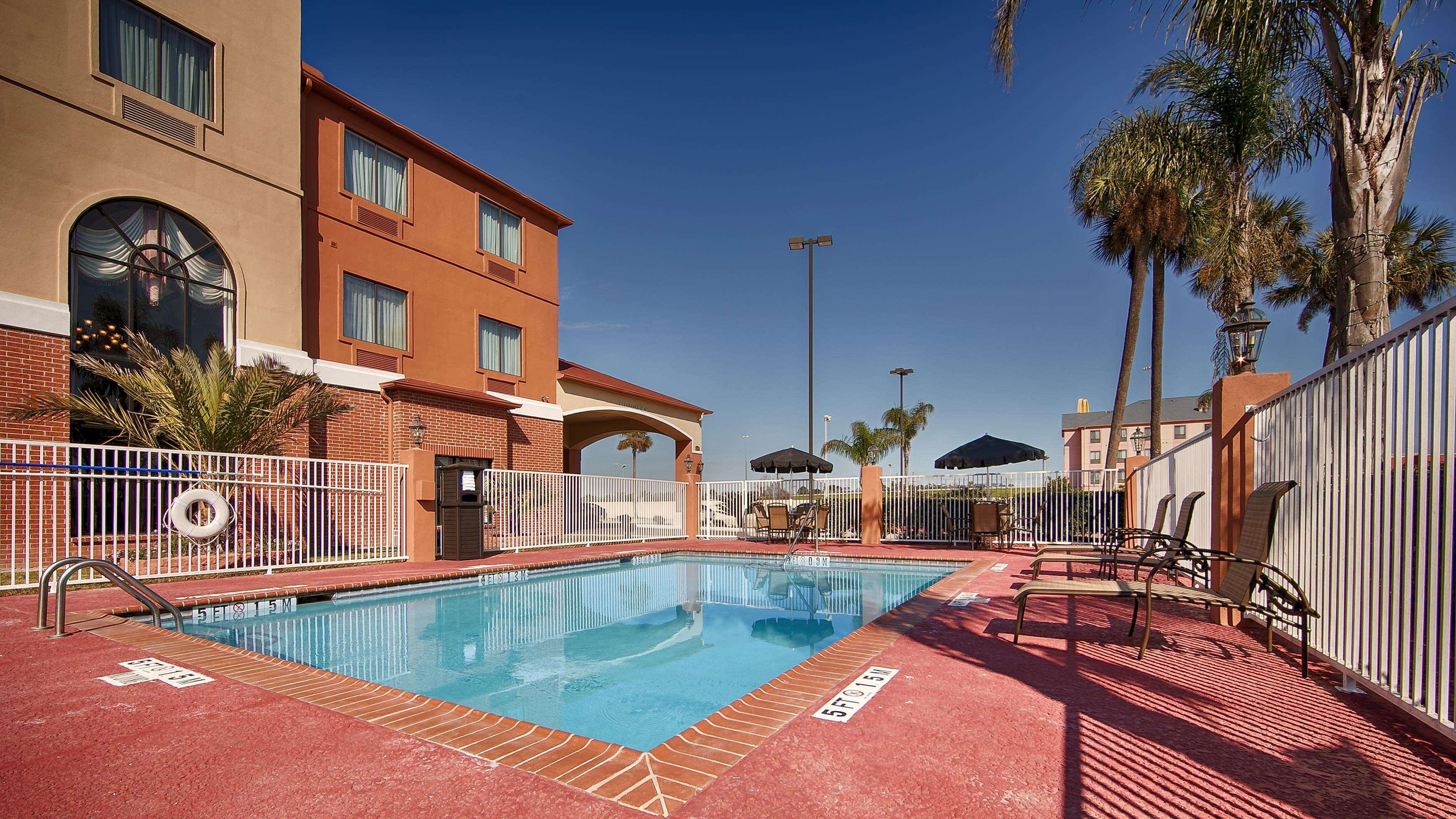 Best Western Orange Inn & Suites Exteriör bild