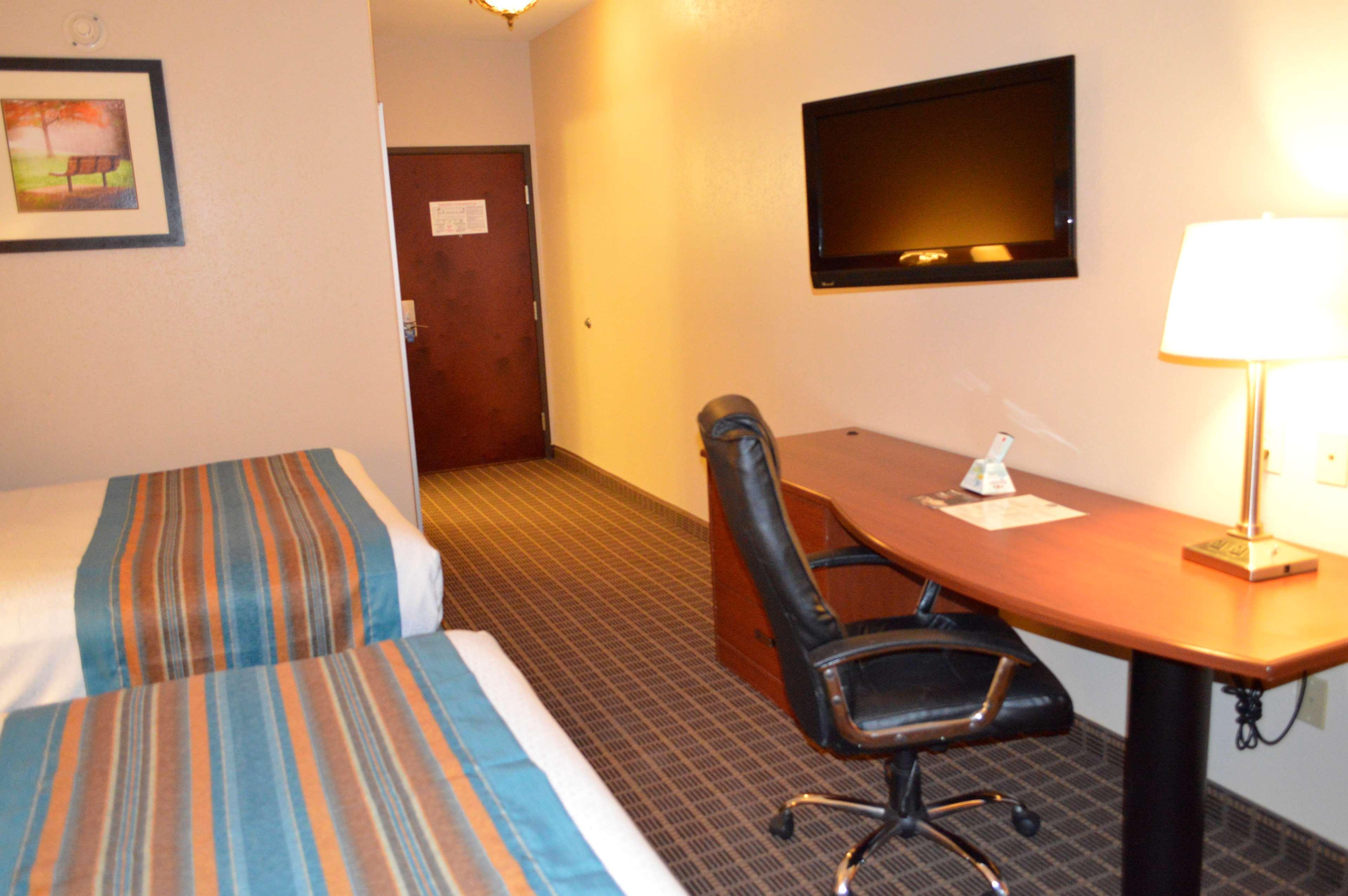 Best Western Orange Inn & Suites Exteriör bild